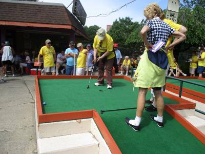 Putting on the 18th hole